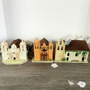 VNTG 1990s Mervyn’s Christmas Illuminated California Missions Ceramic Set of 3